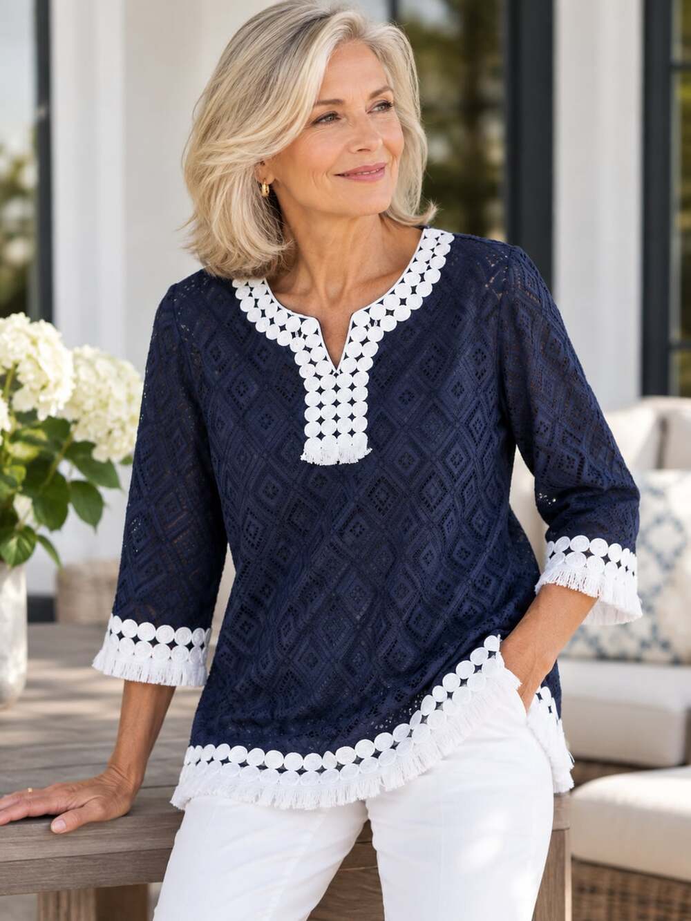 Alfred Dunner Diamond Textured Knit Top Size M Blue White Lace Fringe